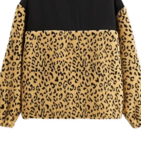 ❤️SOLD❤️NWT ZARA OVERSIZED LEOPARD FLEECE ZIP UP - Picture 3 of 5